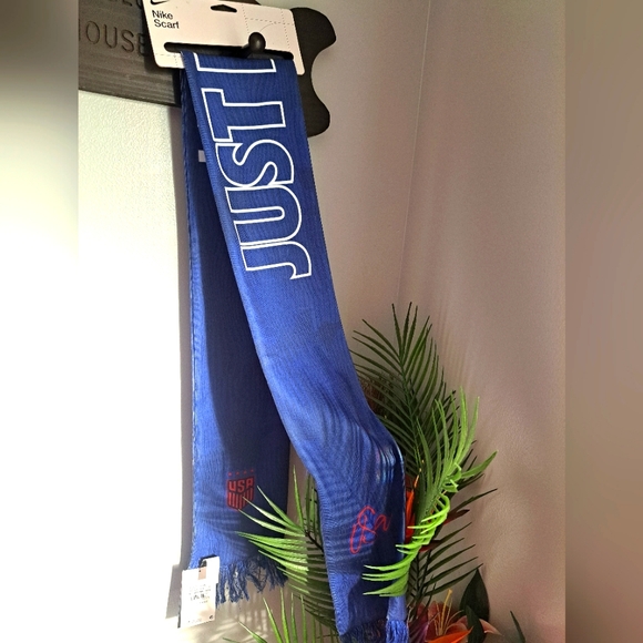 Nike USWNT Blue Just Do It Scarf #New 💙 - Picture 5 of 6